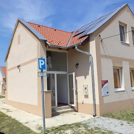 Nagyharsanyi Vendeghaz