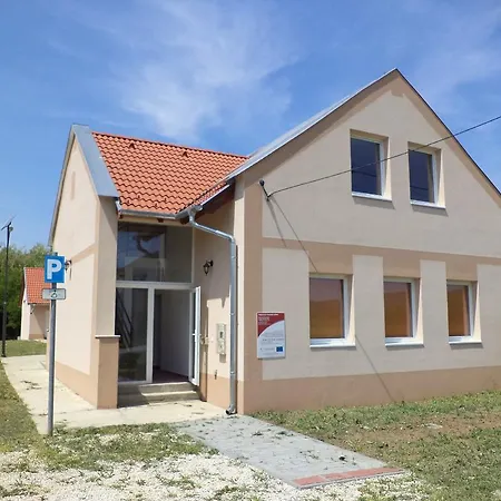 Nagyharsanyi Vendeghaz Nagyharsany