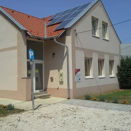 Nagyharsanyi Vendeghaz Nagyharsany